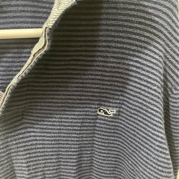 Vineyard Vines Sweater - Picture 2 of 4